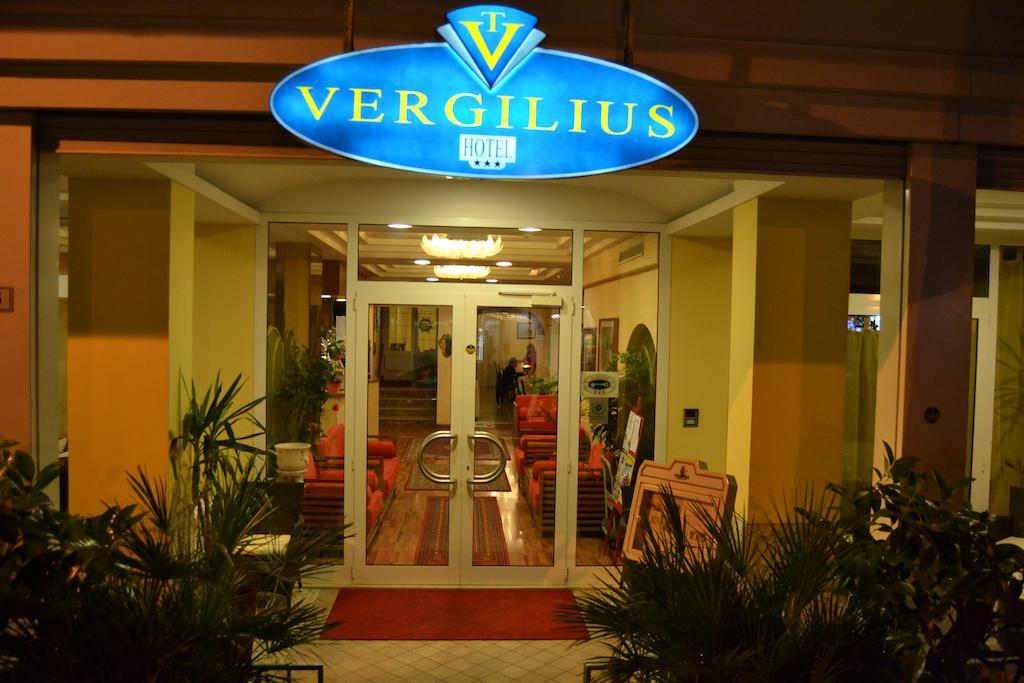 Hotel Vergilius Riccione Exterior foto